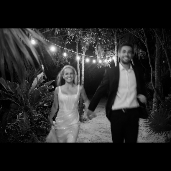 Made with Love Andy Wedding Dress SIZE 0 - Picture 4 of 5